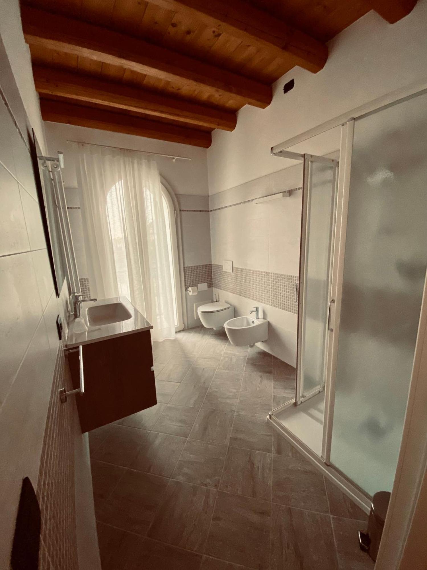 Petite Pomme Hotell Romano D'Ezzelino Exteriör bild