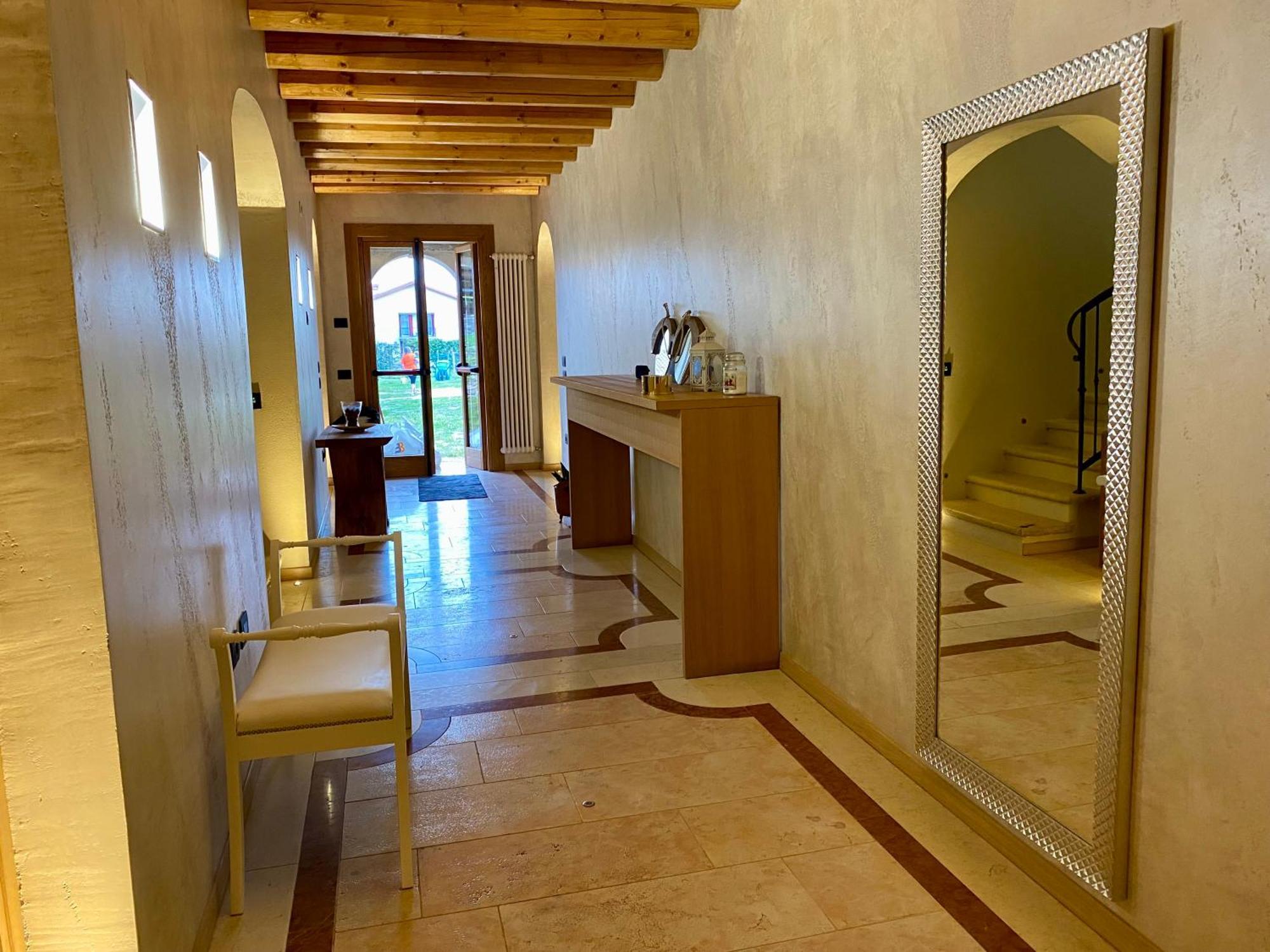 Petite Pomme Hotell Romano D'Ezzelino Exteriör bild